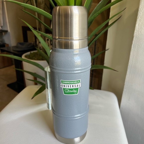 STANLEY The Milestones Thermal Bottle 1.1 Qt - Picture 1 of 6